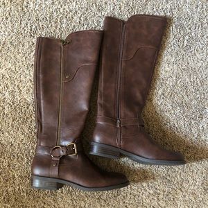 G boots by guess size 7